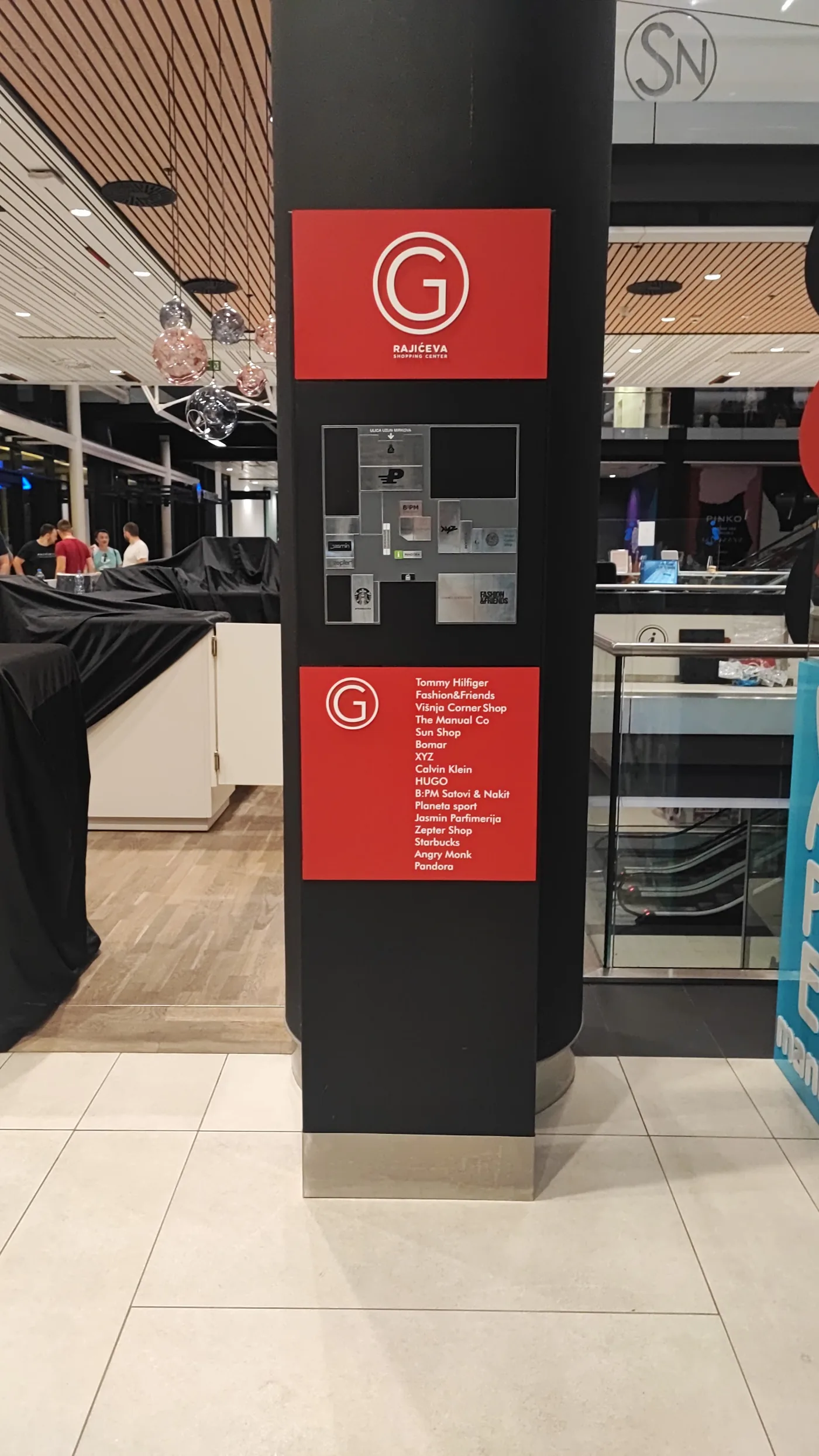 Rajićeva Shopping Center — obeležavanje objekta, tržni centar, fotografija 11 od 29